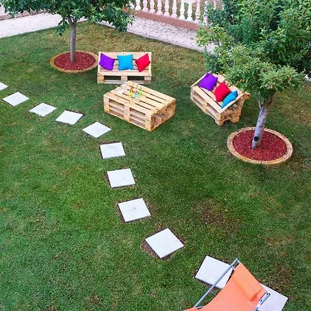 Custic Apartment *