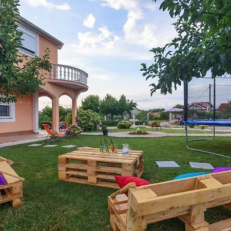 Apartament Custic Brisevo